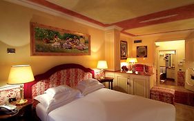 Petit Palais Hotel De Charme