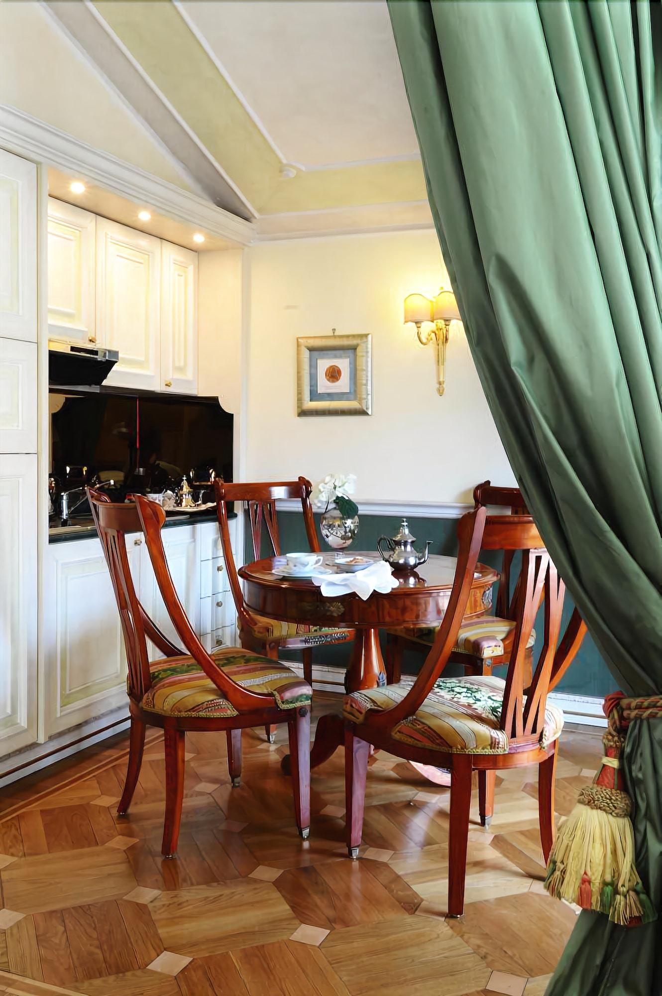 Petit Palais Hotel De Charme Milano Ristorante foto
