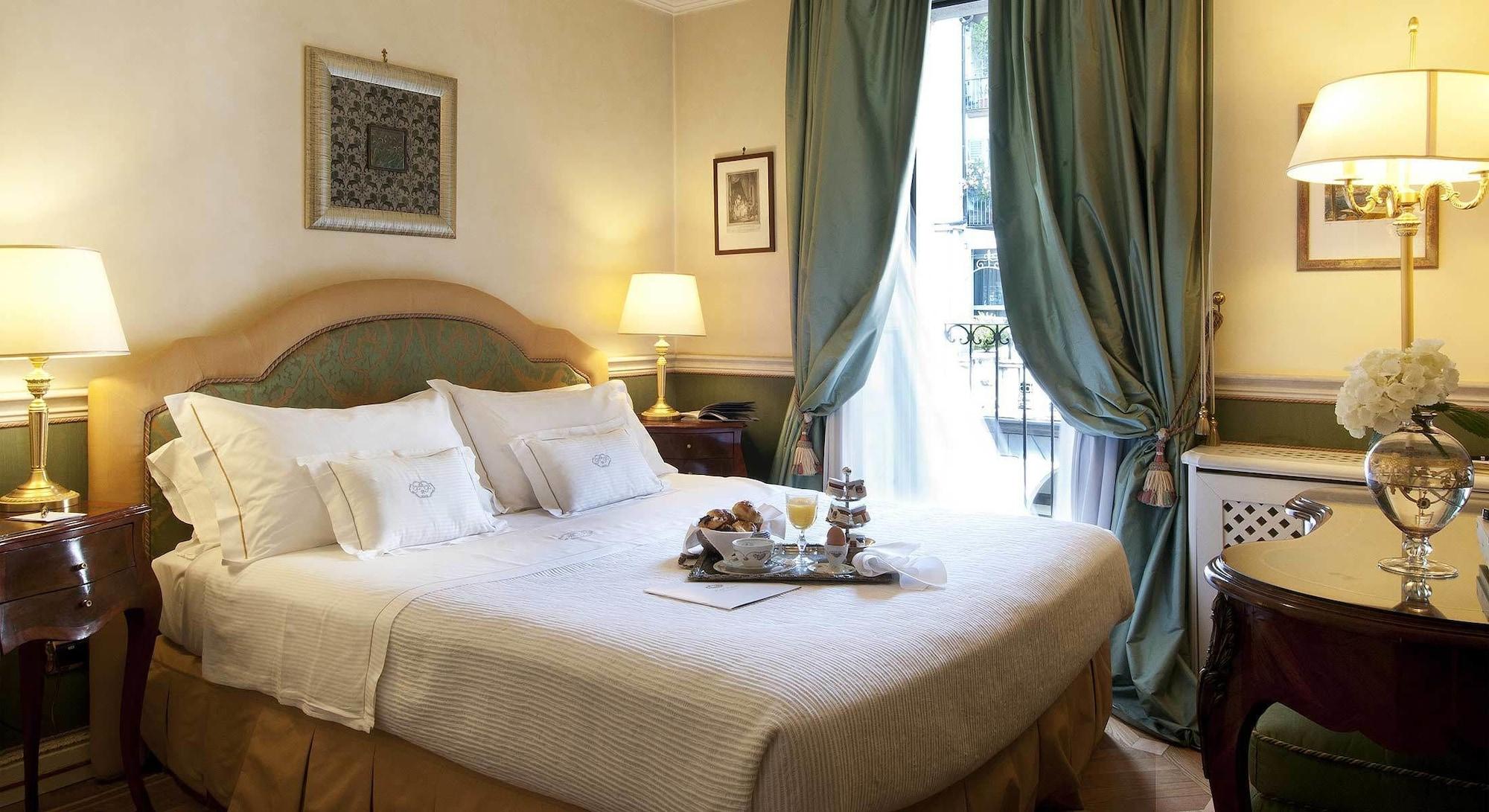 Petit Palais Hotel De Charme Milano Esterno foto
