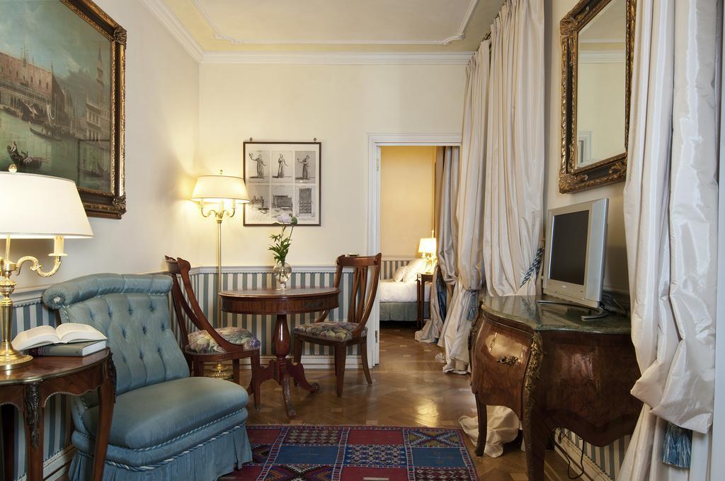 Petit Palais Hotel De Charme Milano Camera foto